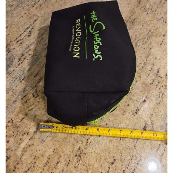 Revolution The Simpsons TREEHOUSE OF HORROR Couch Halloween Makeup Bag - Picture 11 of 12